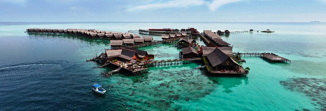 5511312123_efd87d2f3e_z